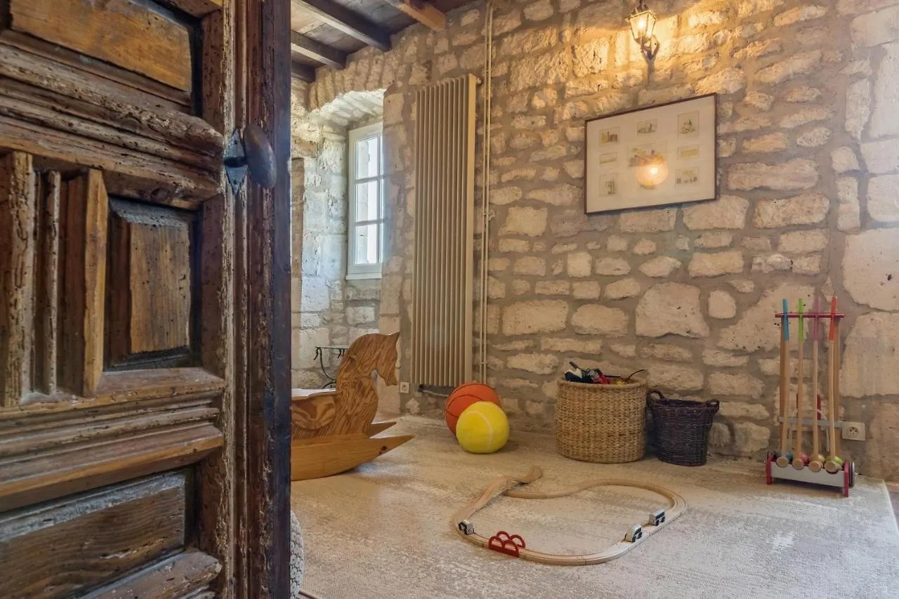 Holiday home Domaine La Poudie Mailhoc